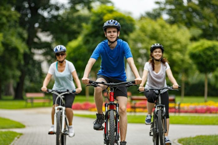 Bill and amy want to ride their bikes